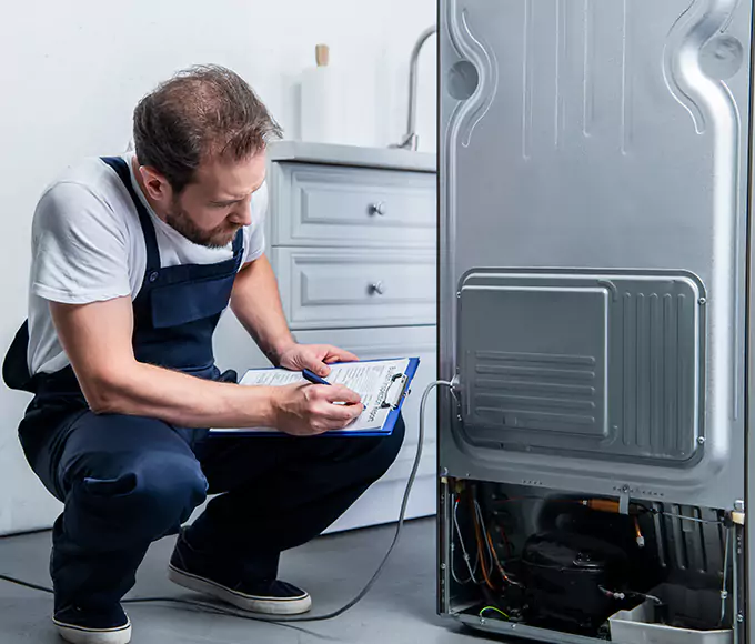 Why Dorchester Center, MA Homeowners Choose Dorchester Center Appliance Pro for Refrigerator Leak Repair?